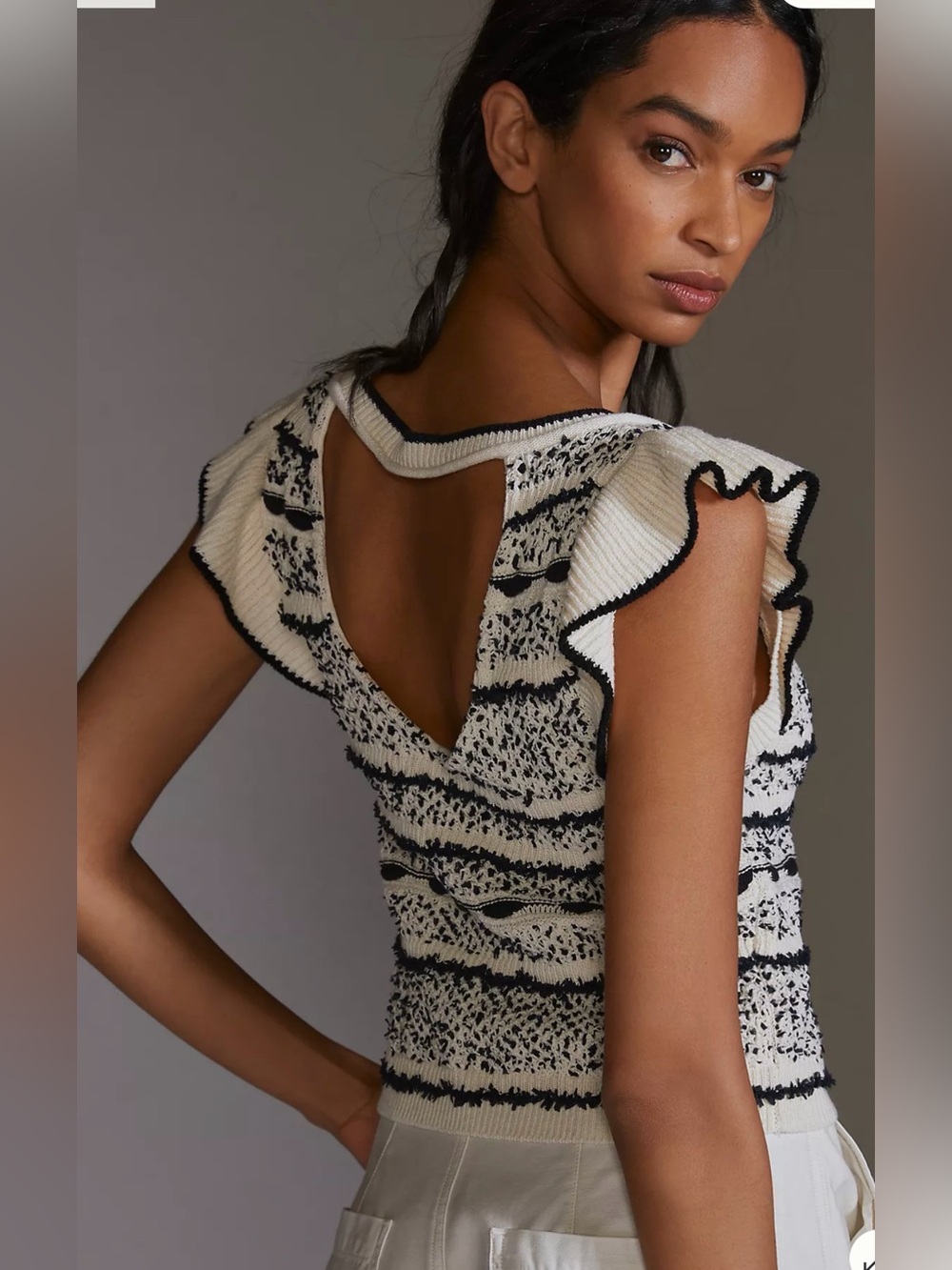 ANTHROPOLOGIE PILCRO RUFFLE SWEATER TANK SIZE S BLACK AND CREAM EXCELLENT CONDIT - Picture 3 of 13